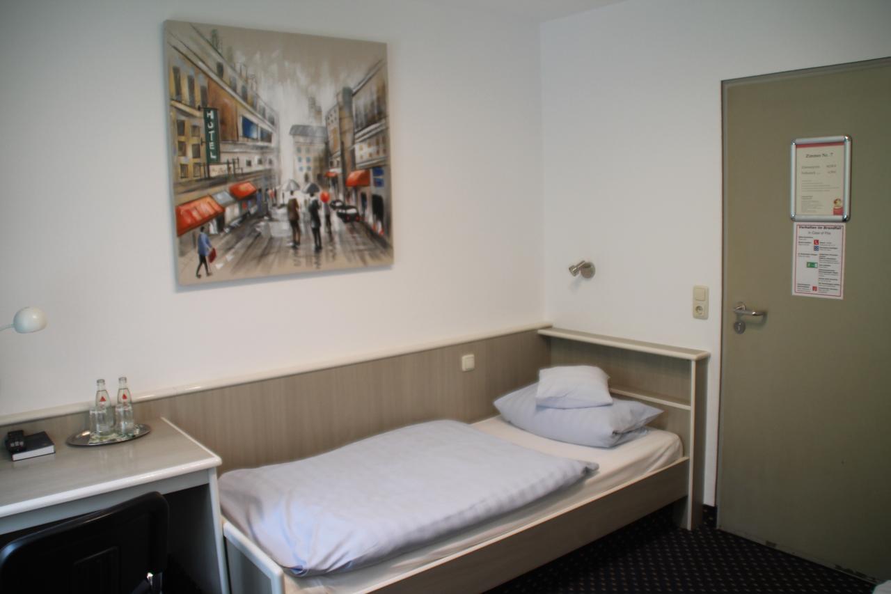Autobahn Motel Siegerland Ost 锡根 外观 照片
